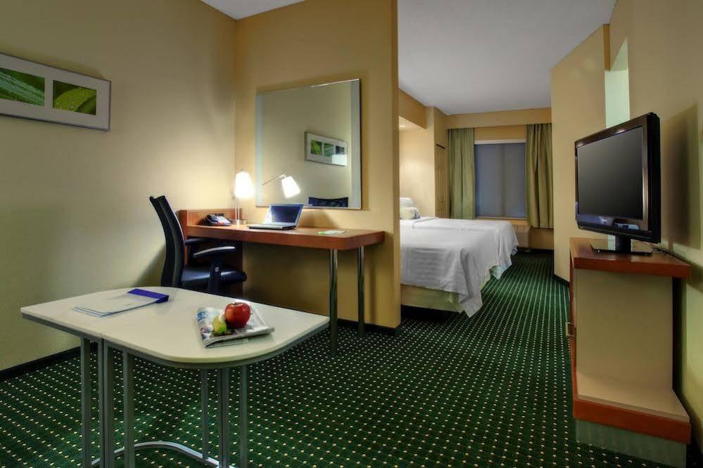 Springhill Suites By Marriott Baton Rouge North / Airport Esterno foto