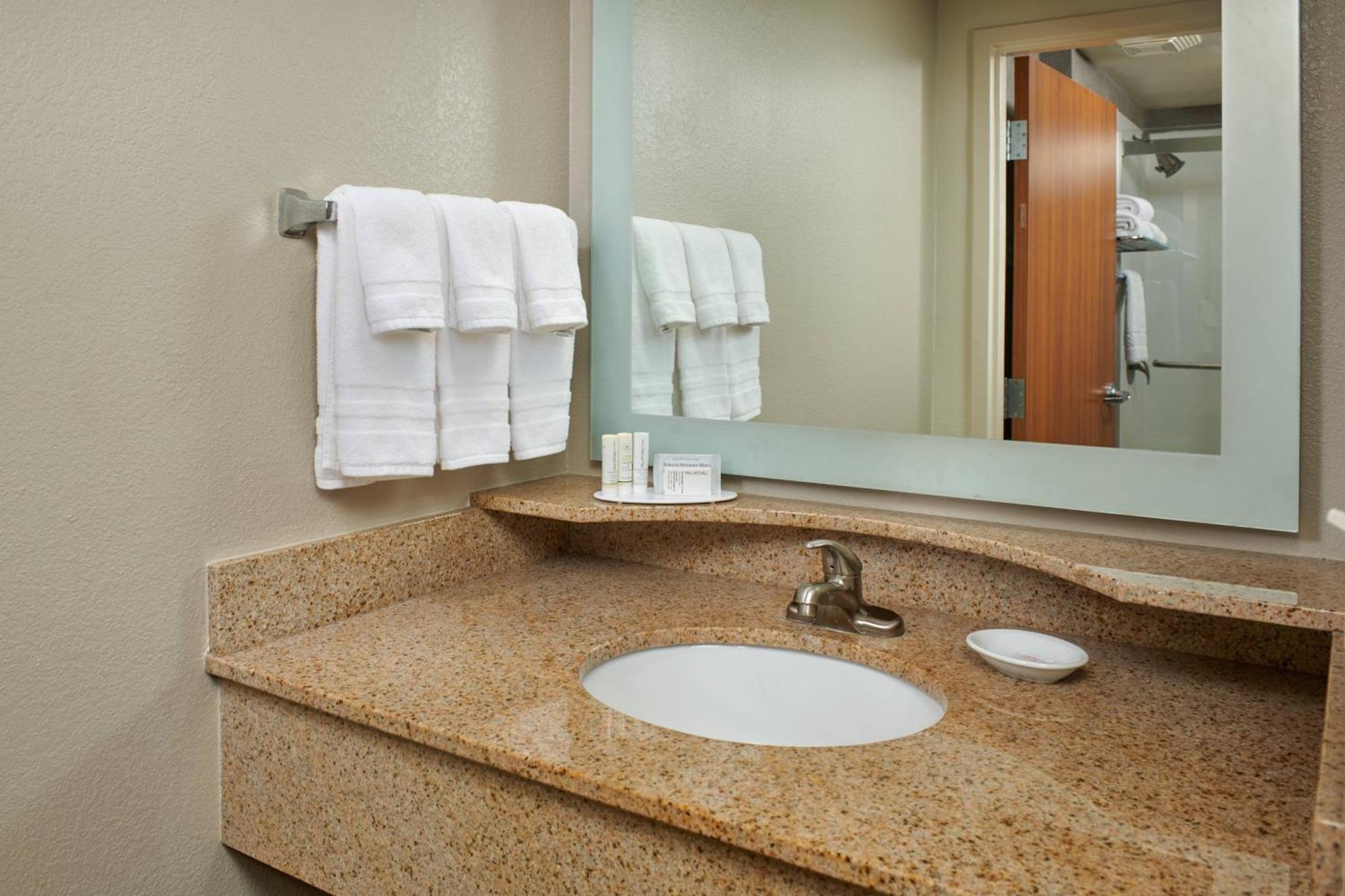 Springhill Suites By Marriott Baton Rouge North / Airport Esterno foto