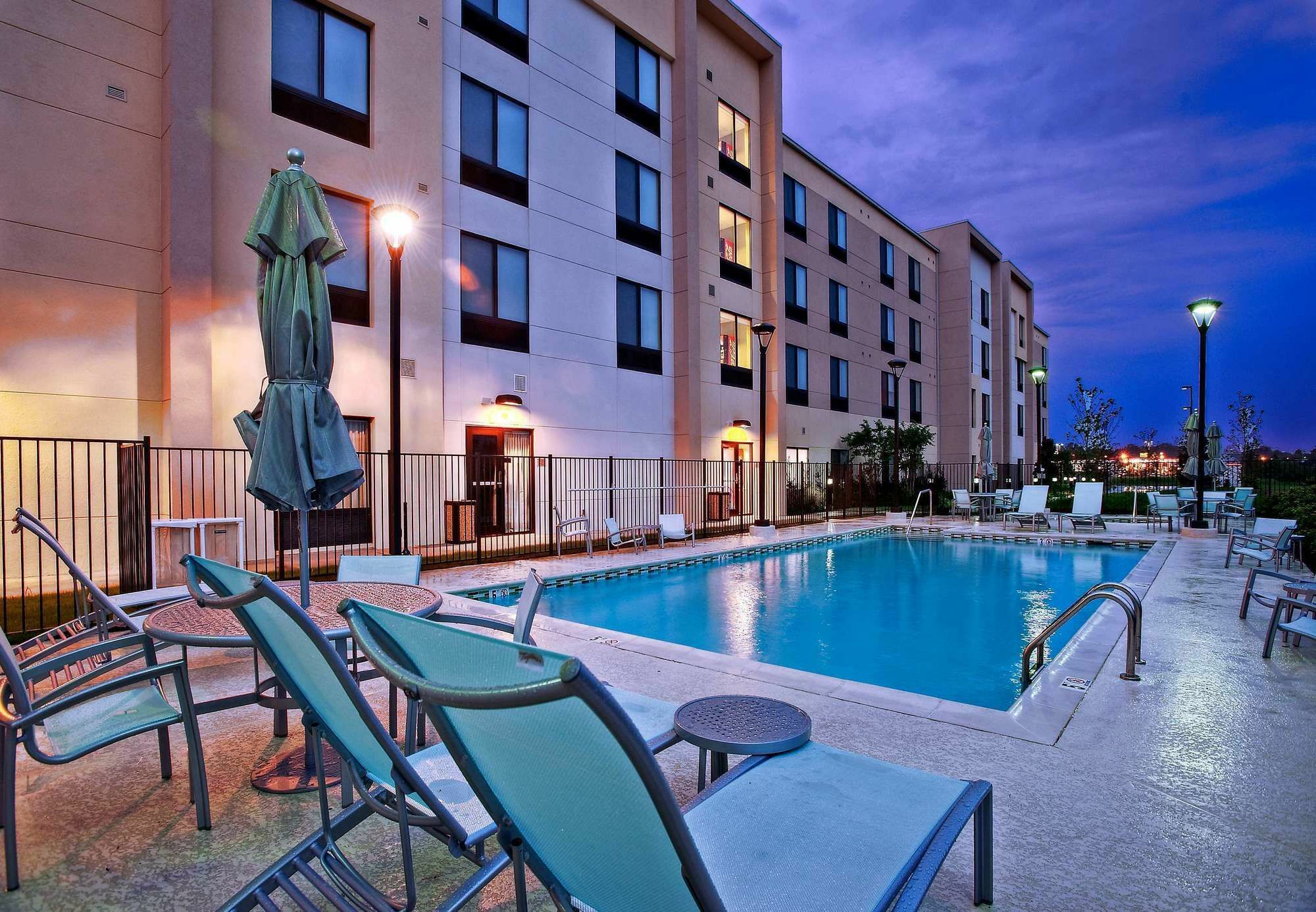 Springhill Suites By Marriott Baton Rouge North / Airport Esterno foto